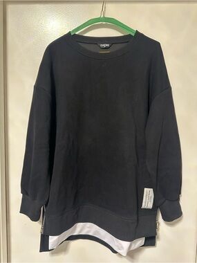 chic Black Layered-Hem Crewneck Sweater